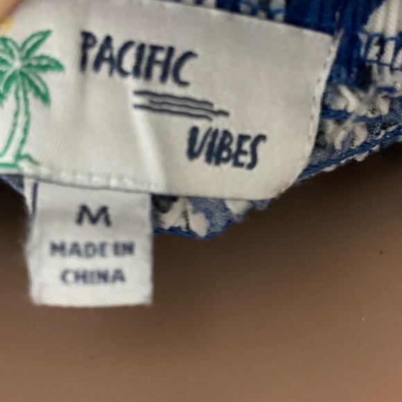 🌸 (2/$20) Sz S Pacific Vibes Floral Sundress - Picture 5 of 5